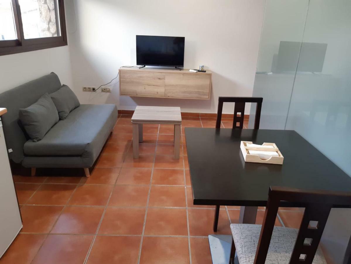 Apartamentos Fuente Arriba Poyales Del Hoyo Bagian luar foto