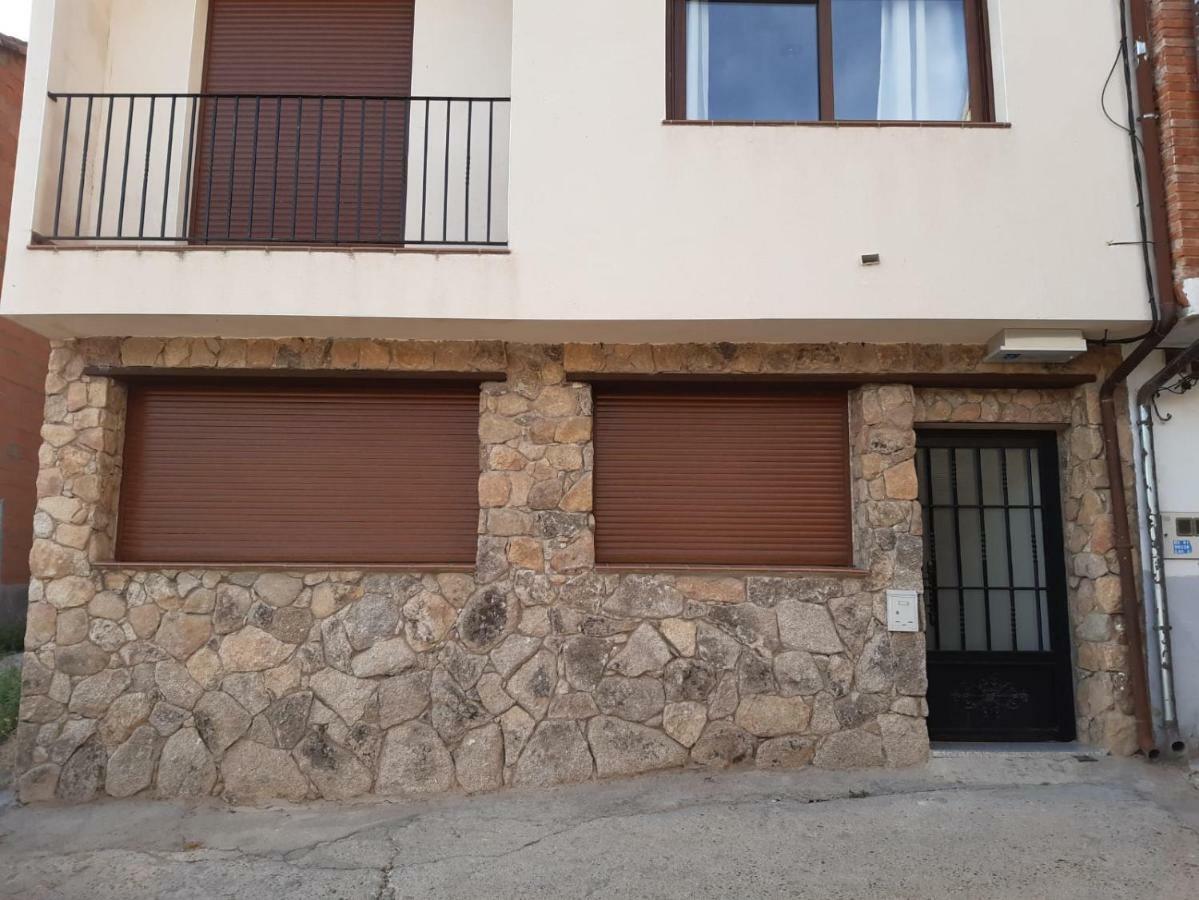 Apartamentos Fuente Arriba Poyales Del Hoyo Bagian luar foto